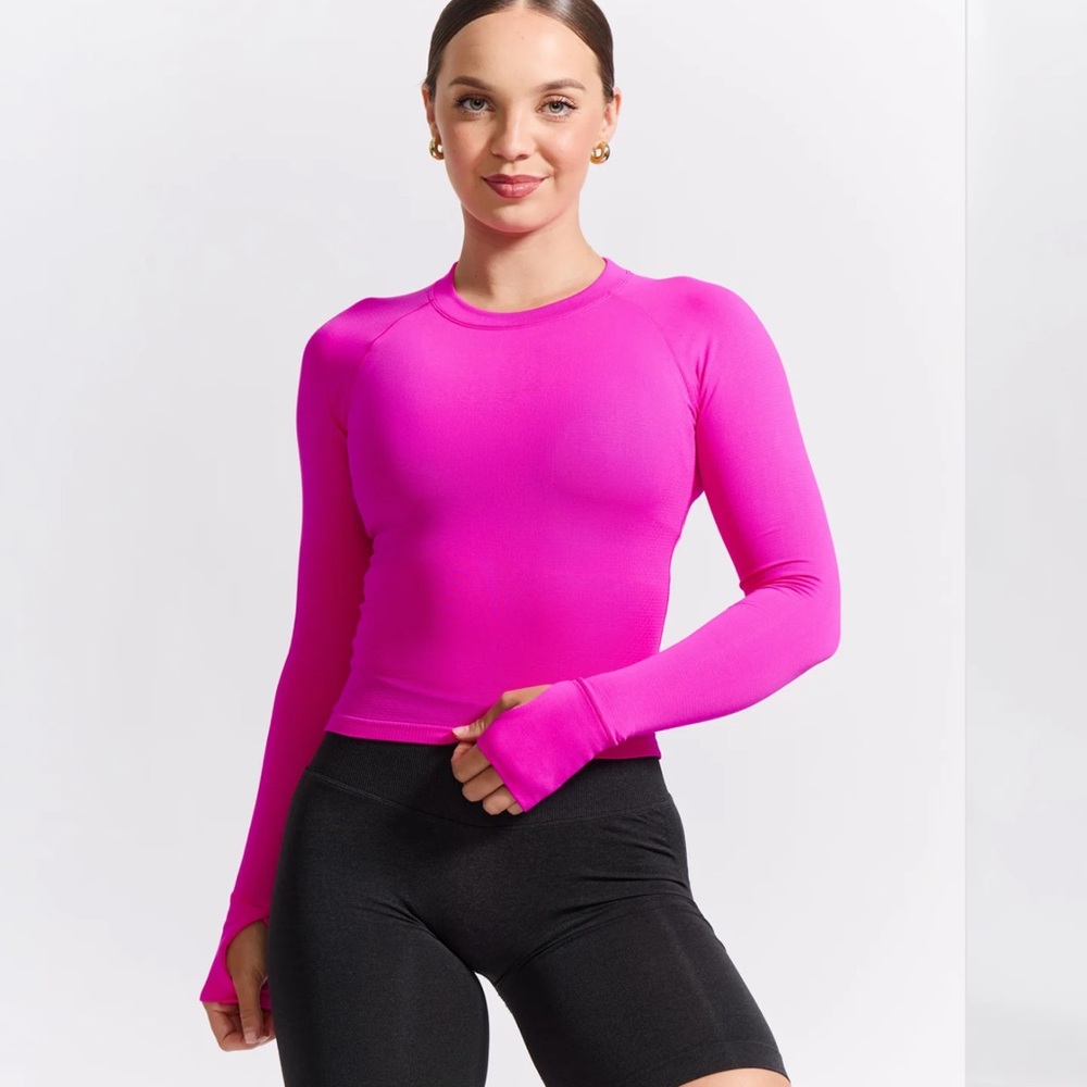 Seamless Long Sleeve Baby Tee- NEVER WORN